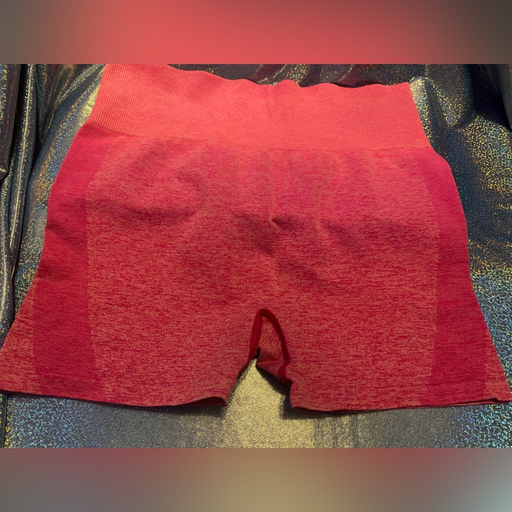 Red Seamless Shorts